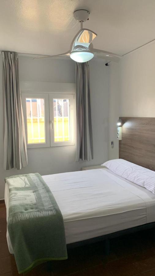 Habitación con baño compartido - Cama grande